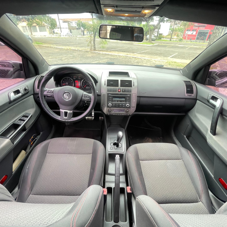 VOLKSWAGEN Polo Hatch - Foto