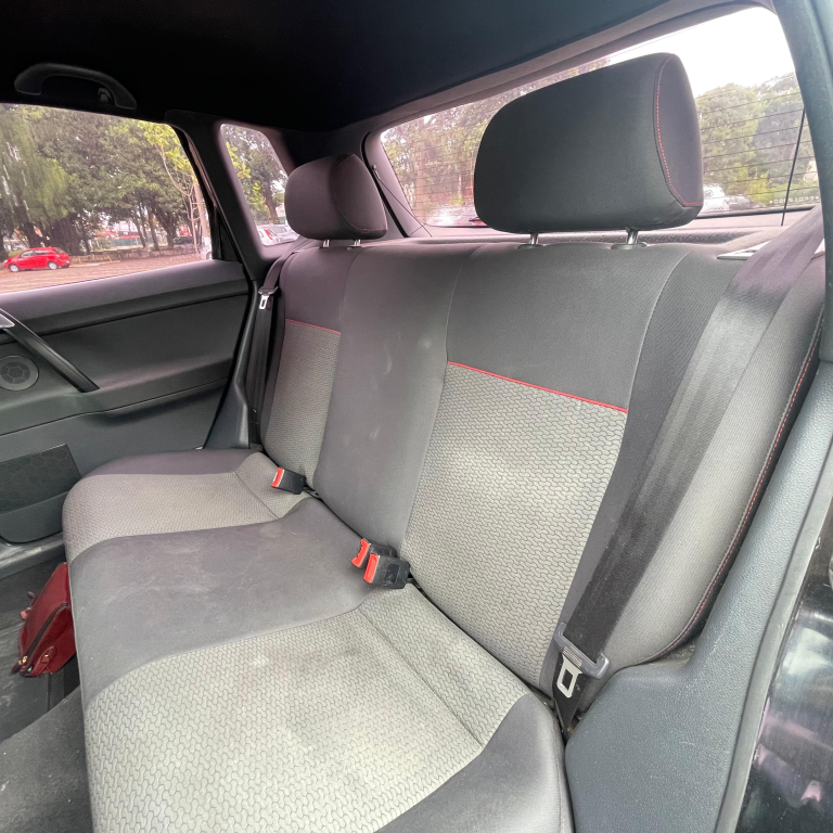 VOLKSWAGEN Polo Hatch - Foto