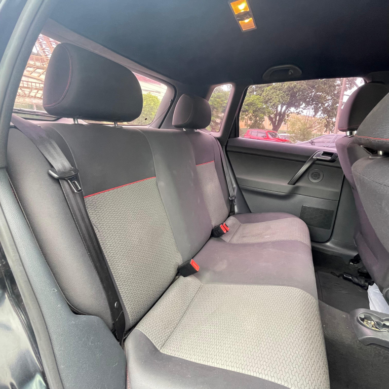 VOLKSWAGEN Polo Hatch - Foto