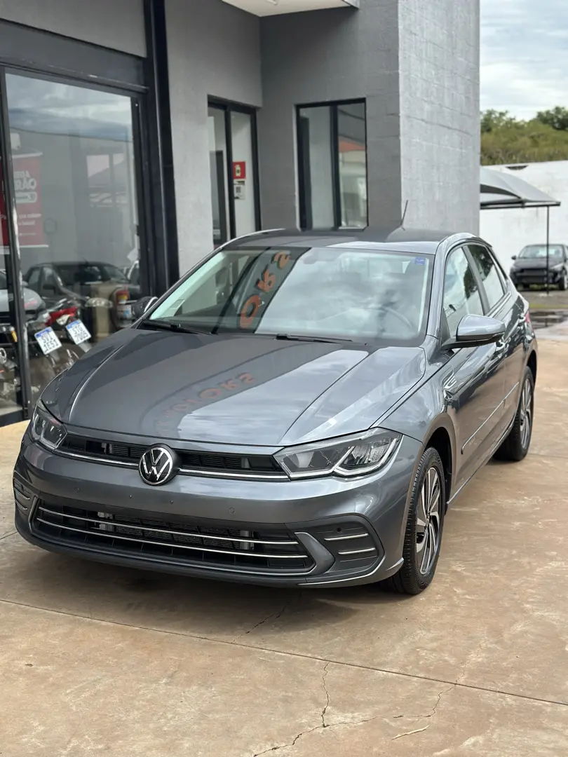 VOLKSWAGEN Polo Hatch - Foto