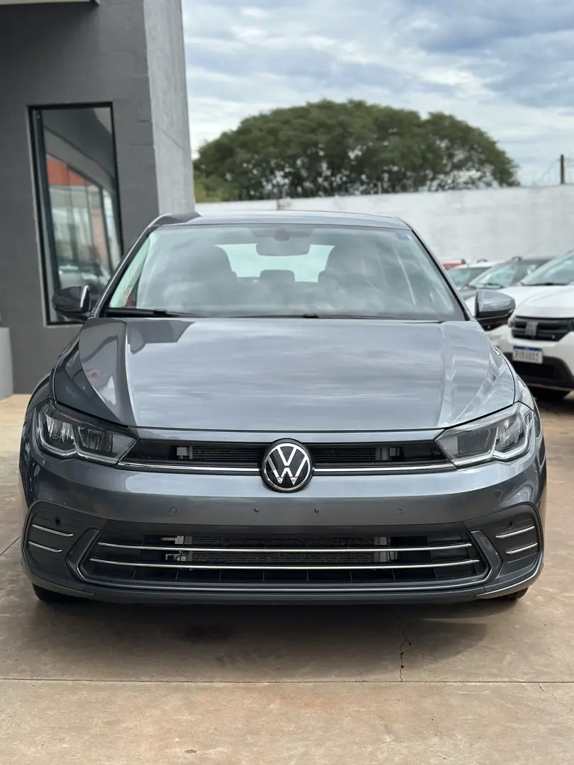 VOLKSWAGEN Polo Hatch - Foto
