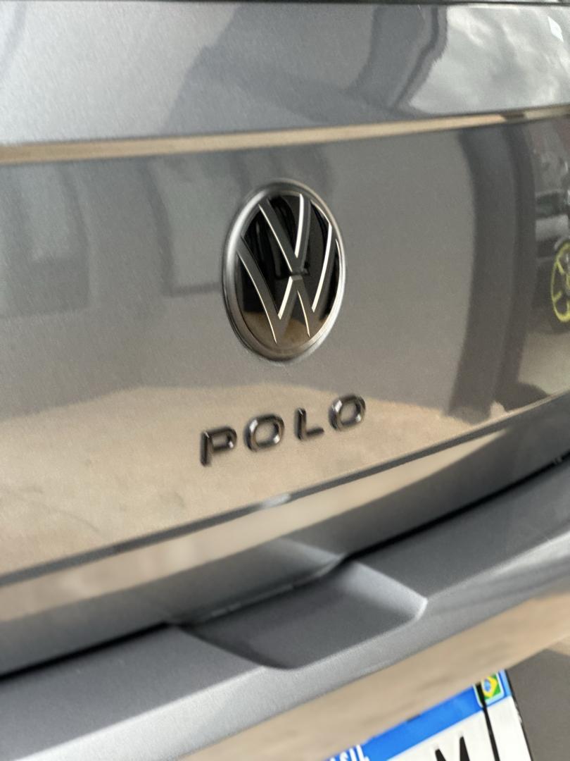 VOLKSWAGEN Polo Hatch - Foto
