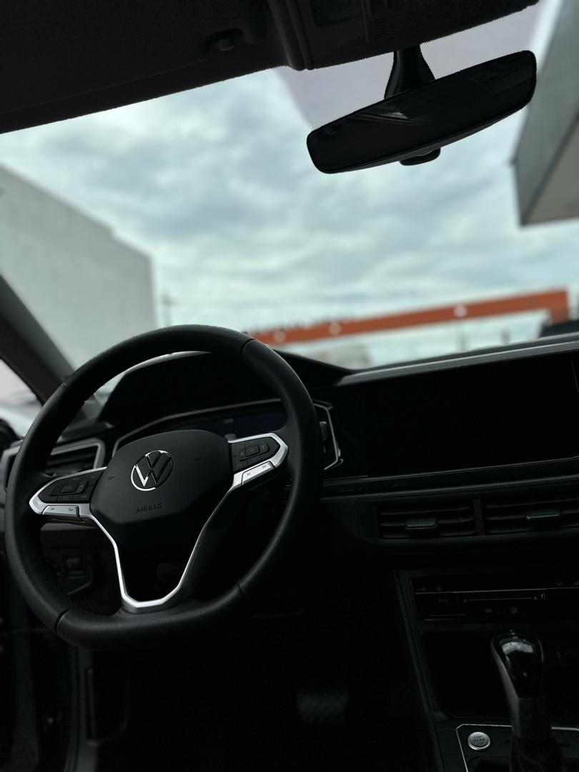 VOLKSWAGEN Polo Hatch - Foto