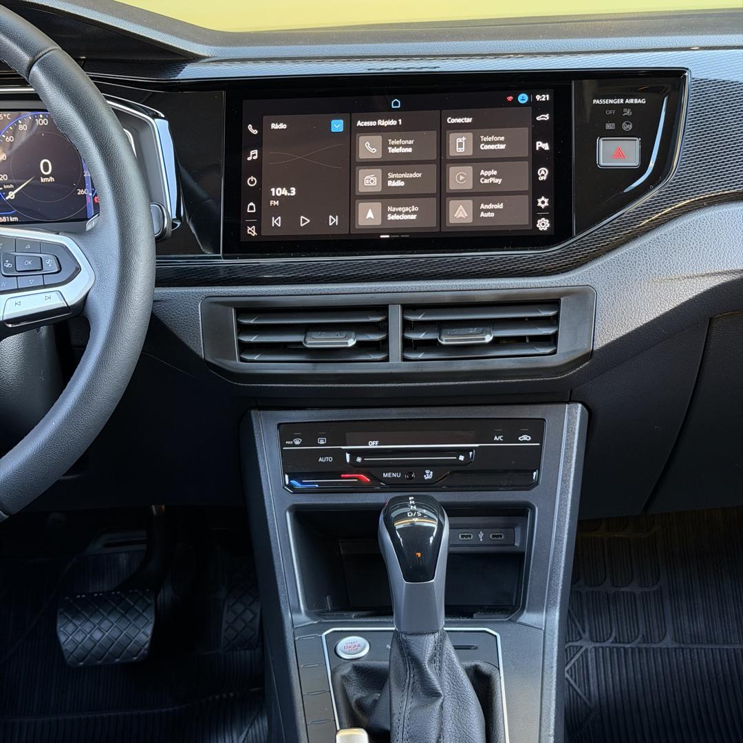 VOLKSWAGEN Polo Hatch - Foto