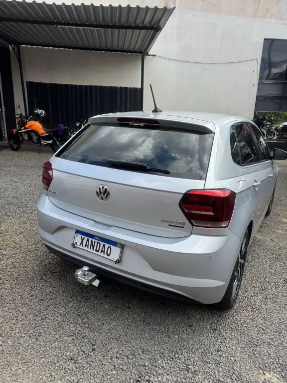 VOLKSWAGEN Polo Hatch - Foto