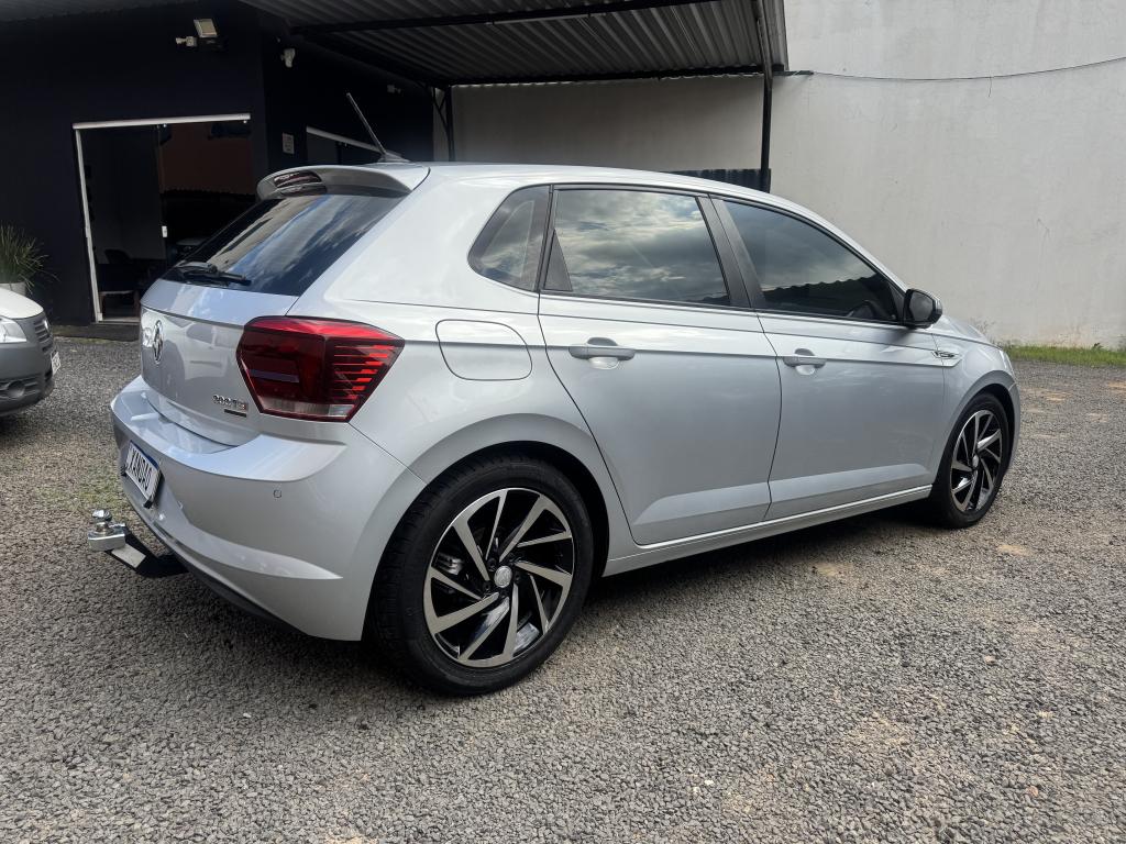 VOLKSWAGEN Polo Hatch - Foto