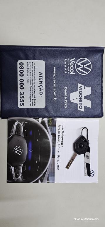 VOLKSWAGEN Polo Hatch - Foto