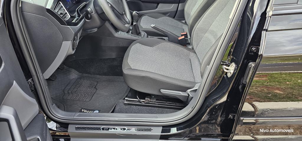 VOLKSWAGEN Polo Hatch - Foto