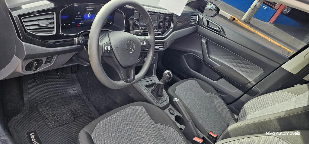VOLKSWAGEN Polo Hatch - Foto