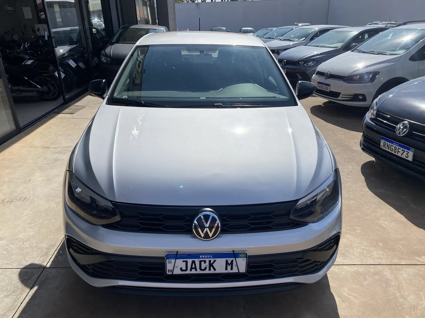 VOLKSWAGEN Polo Hatch - Foto
