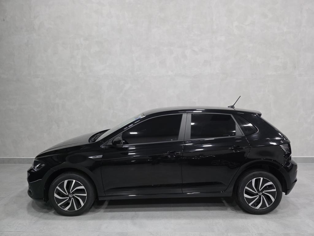 VOLKSWAGEN Polo Hatch - Foto