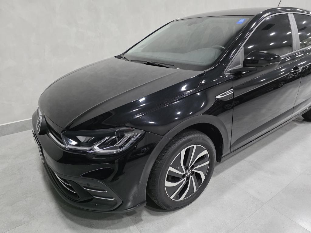 VOLKSWAGEN Polo Hatch - Foto