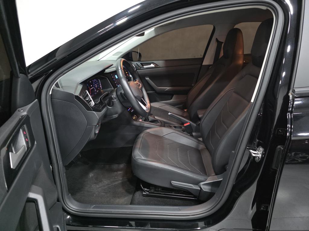 VOLKSWAGEN Polo Hatch - Foto