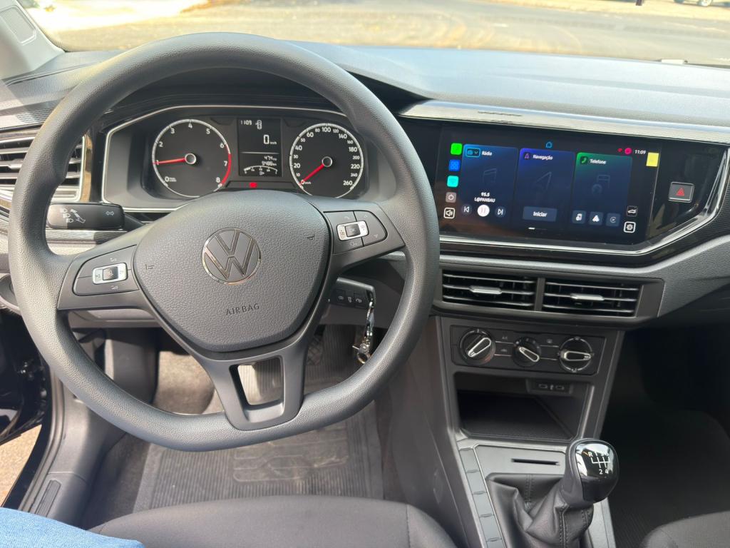 VOLKSWAGEN Polo Hatch - Foto