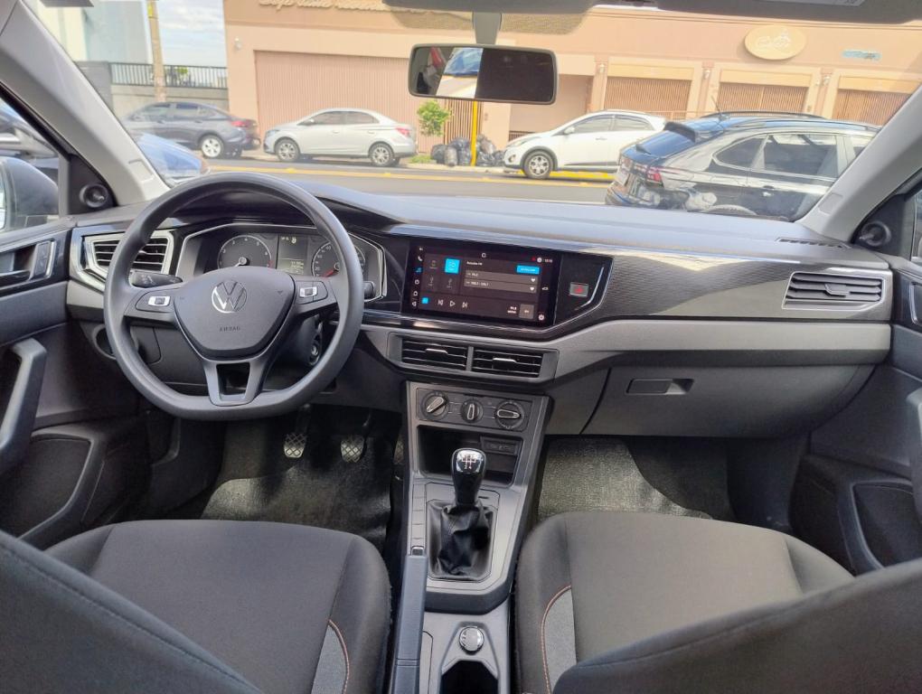 VOLKSWAGEN Polo Hatch - Foto