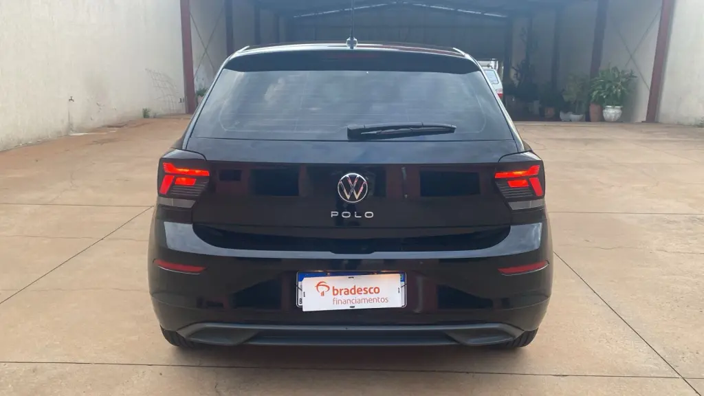VOLKSWAGEN Polo Hatch - Foto