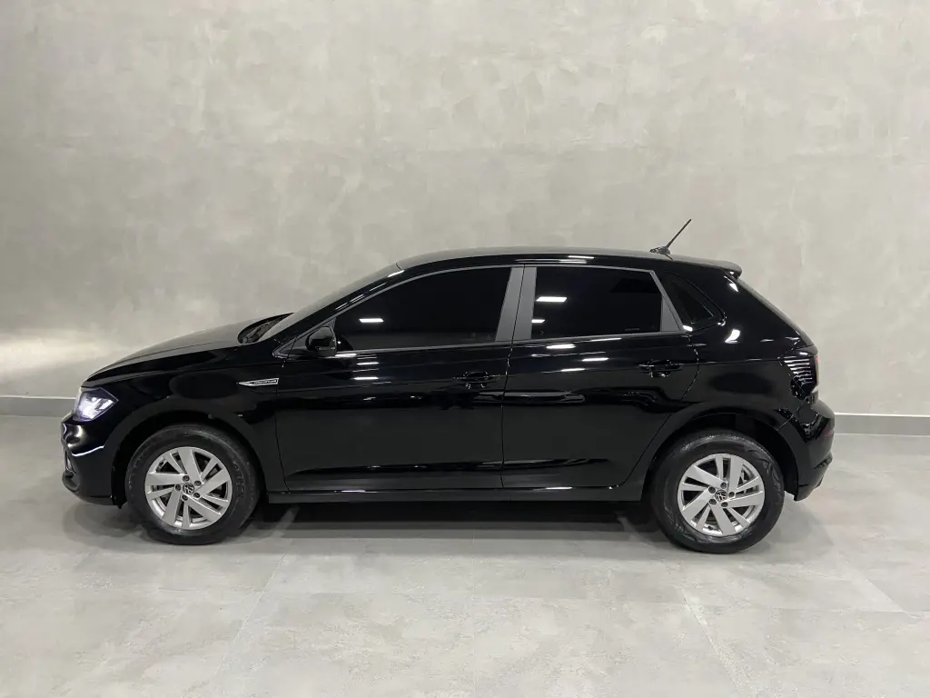 VOLKSWAGEN Polo Hatch - Foto