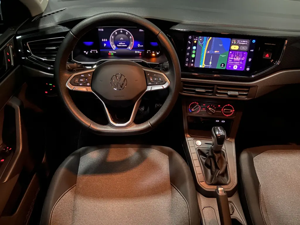 VOLKSWAGEN Polo Hatch - Foto