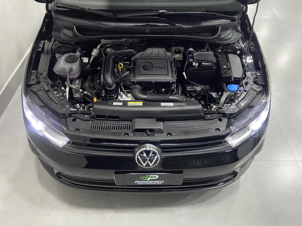 VOLKSWAGEN Polo Hatch - Foto
