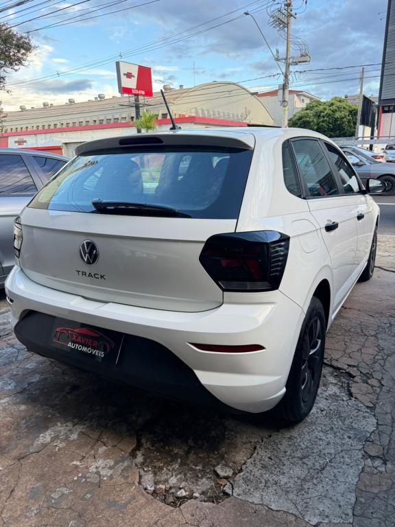VOLKSWAGEN Polo Hatch - Foto