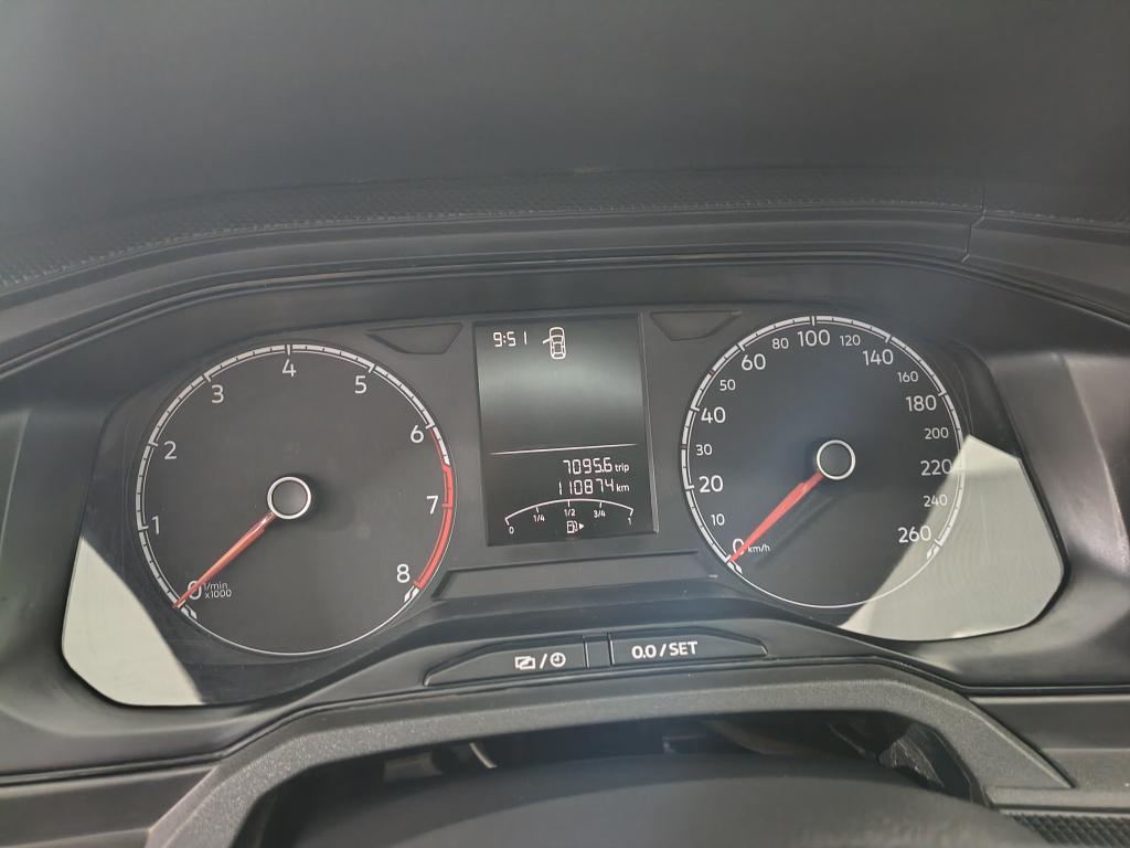 VOLKSWAGEN Polo Hatch - Foto