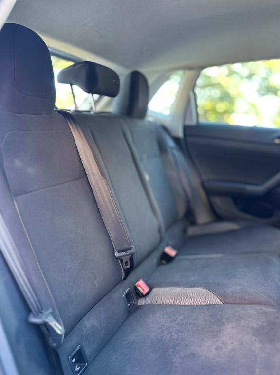 VOLKSWAGEN Polo Hatch - Foto