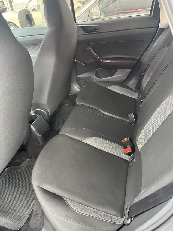 VOLKSWAGEN Polo Hatch - Foto