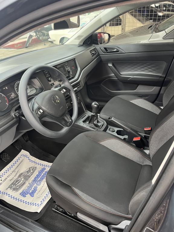 VOLKSWAGEN Polo Hatch - Foto