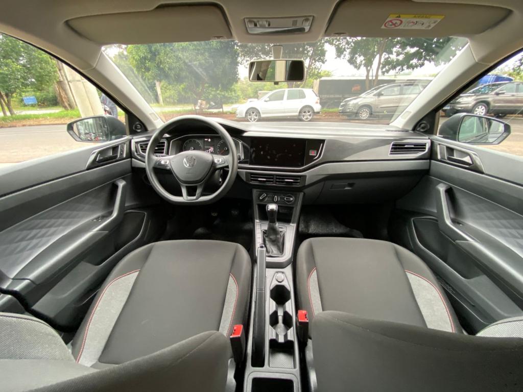 VOLKSWAGEN Polo Hatch - Foto