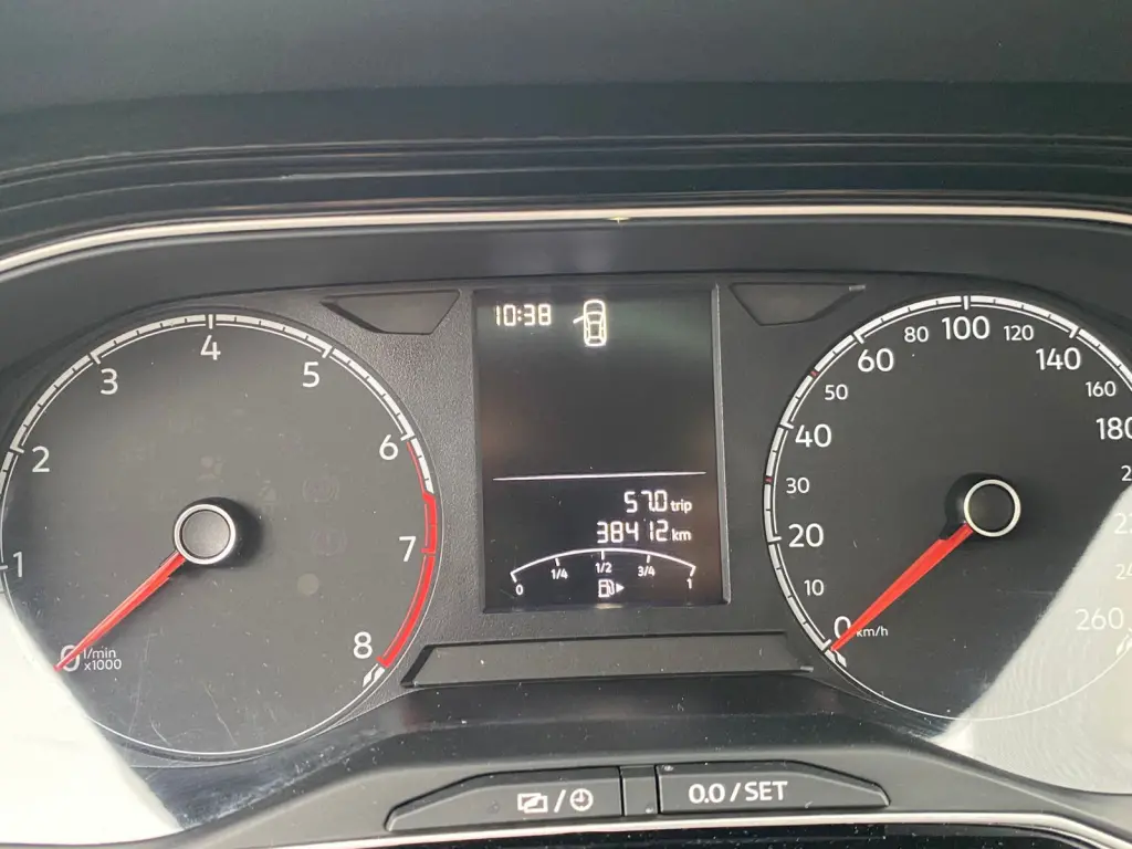 VOLKSWAGEN Polo Hatch - Foto