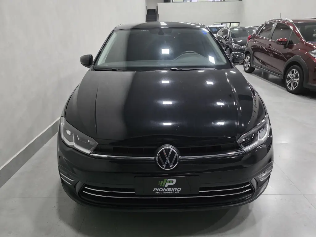 VOLKSWAGEN Polo Hatch - Foto