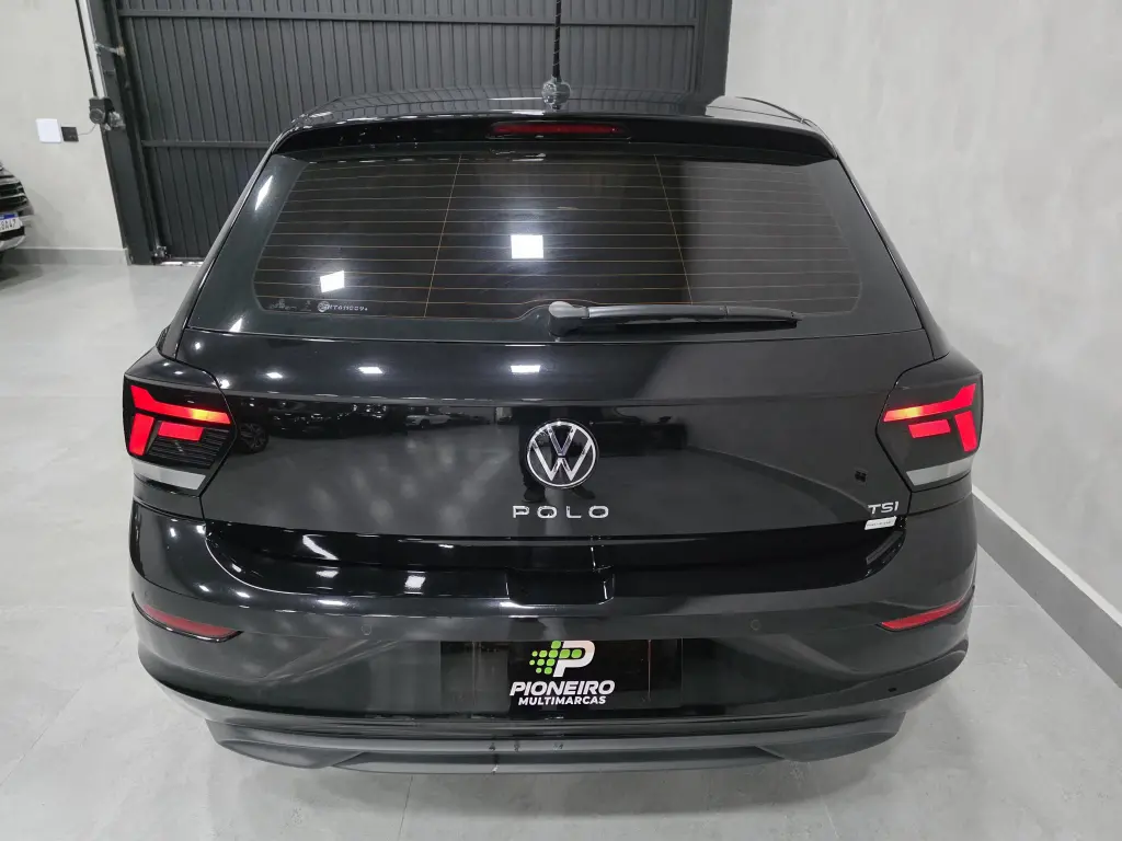 VOLKSWAGEN Polo Hatch - Foto