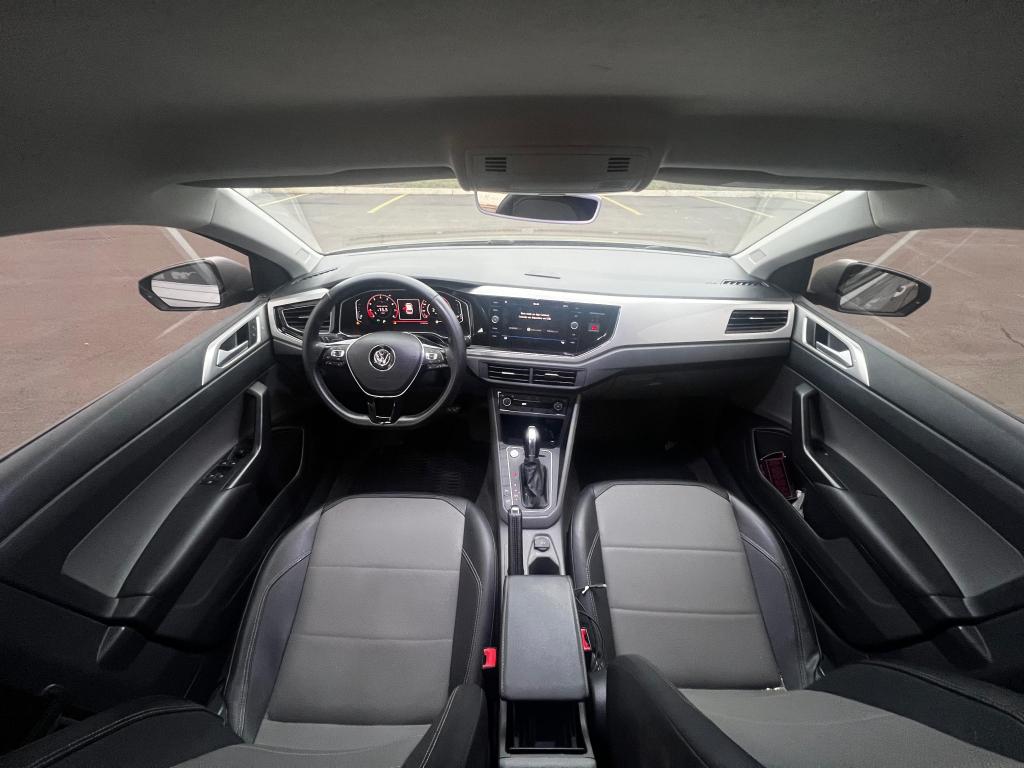 VOLKSWAGEN Polo Hatch - Foto