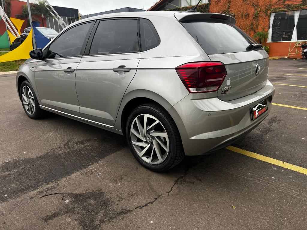 VOLKSWAGEN Polo Hatch - Foto