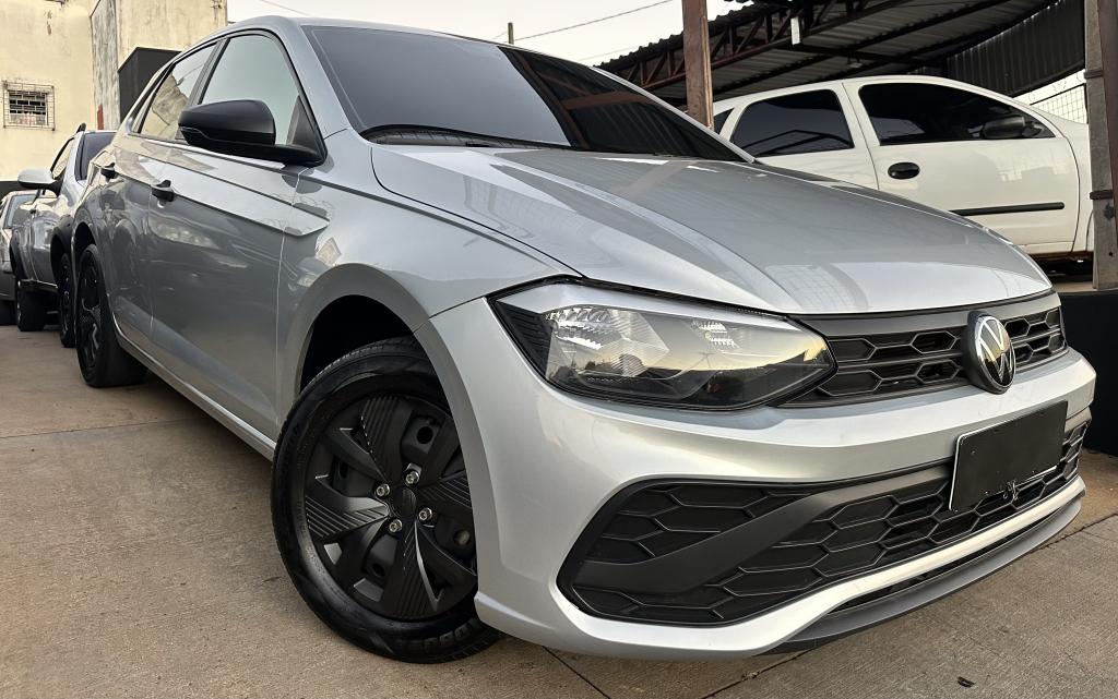 VOLKSWAGEN Polo Hatch - Foto