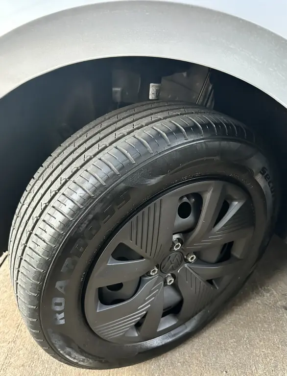 VOLKSWAGEN Polo Hatch - Foto