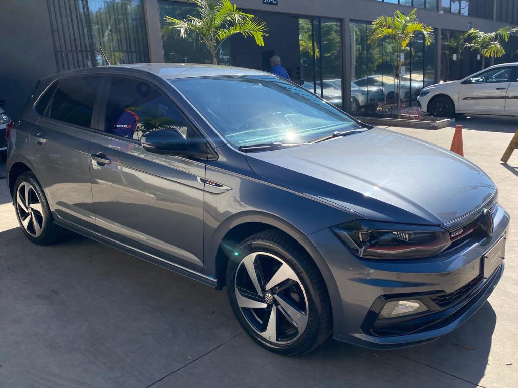 VOLKSWAGEN Polo Hatch