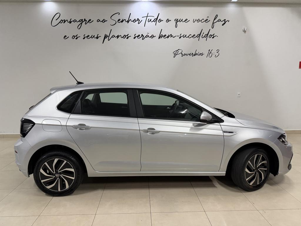 VOLKSWAGEN Polo Hatch - Foto
