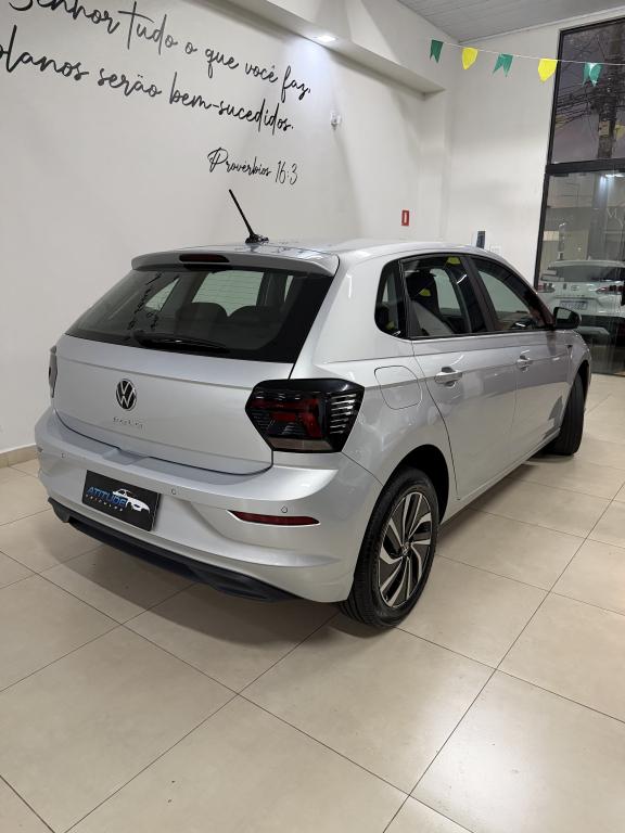 VOLKSWAGEN Polo Hatch - Foto
