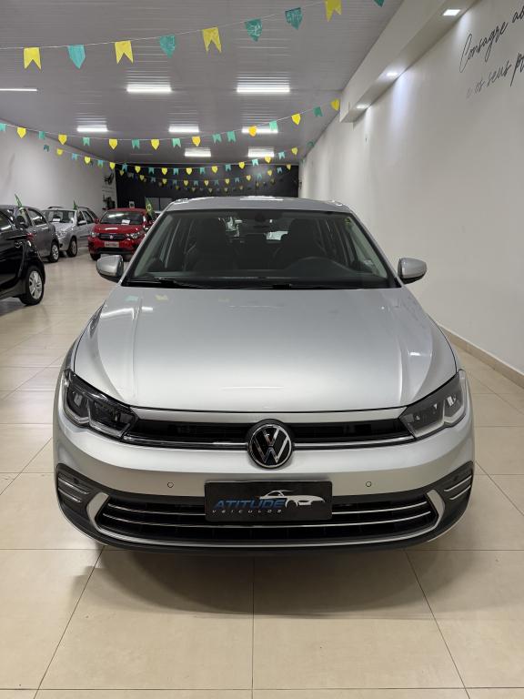 VOLKSWAGEN Polo Hatch - Foto