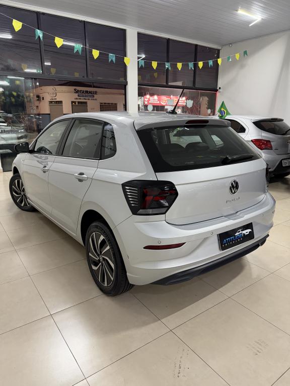 VOLKSWAGEN Polo Hatch - Foto