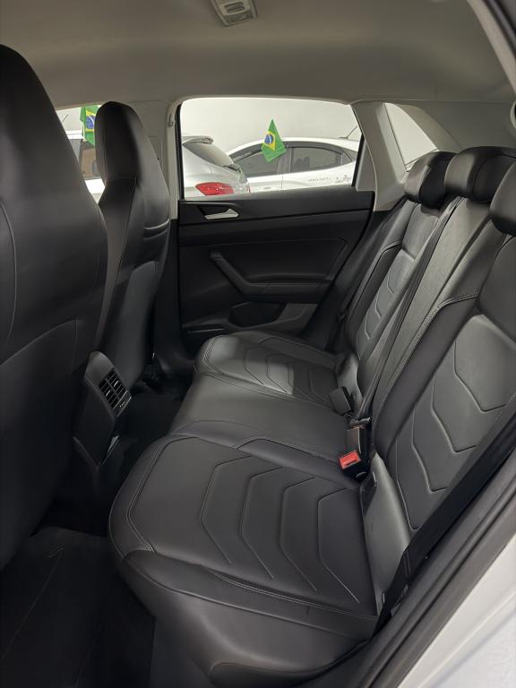 VOLKSWAGEN Polo Hatch - Foto