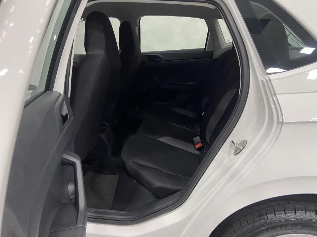 VOLKSWAGEN Polo Hatch - Foto