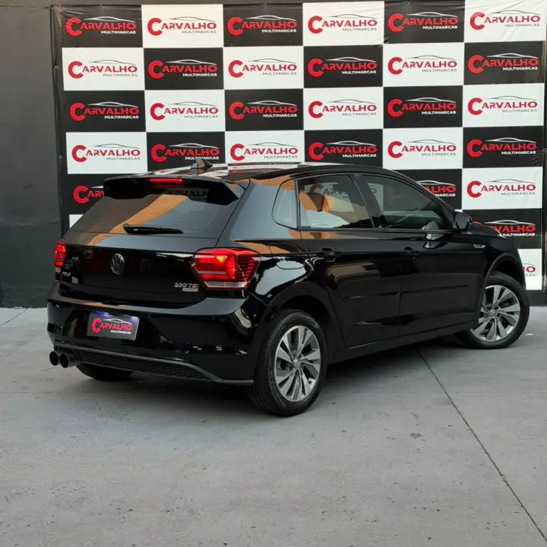VOLKSWAGEN Polo Hatch - Foto