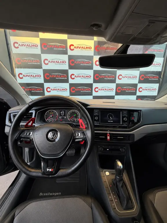 VOLKSWAGEN Polo Hatch - Foto