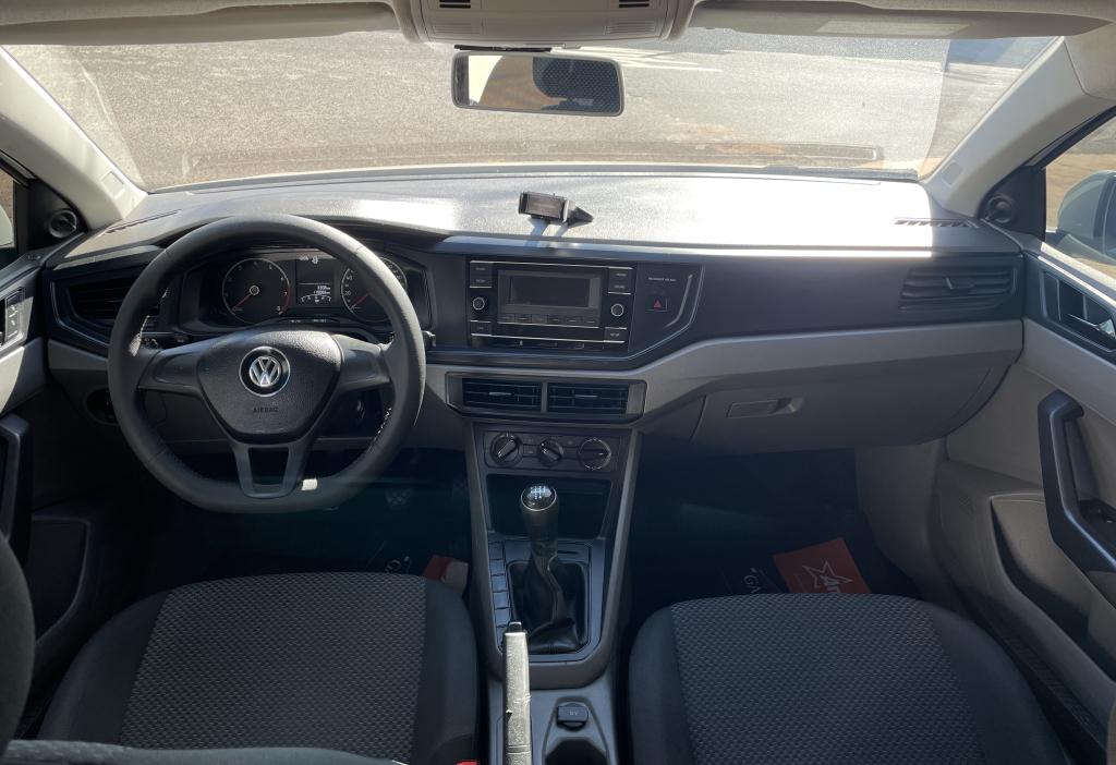 VOLKSWAGEN Polo Hatch - Foto