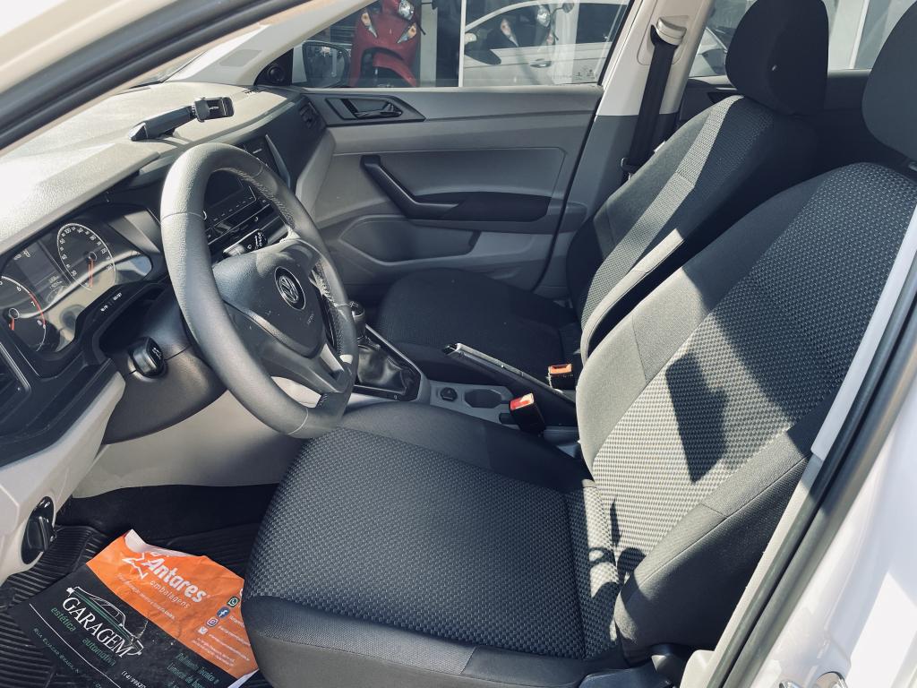 VOLKSWAGEN Polo Hatch - Foto