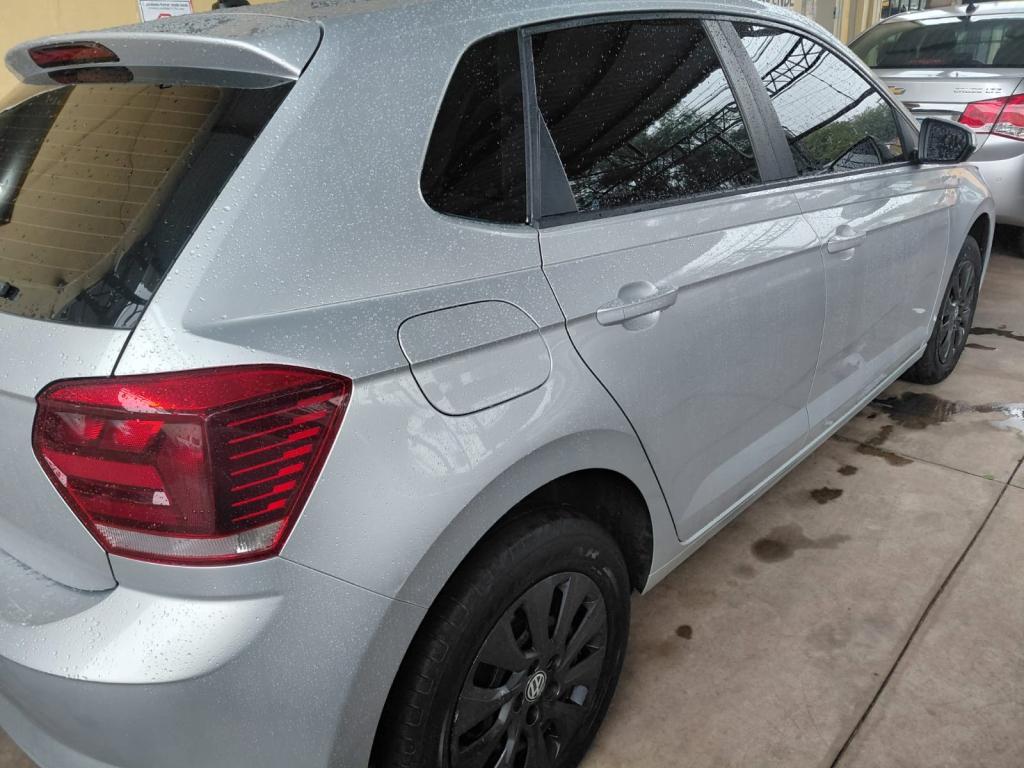 VOLKSWAGEN Polo Hatch - Foto