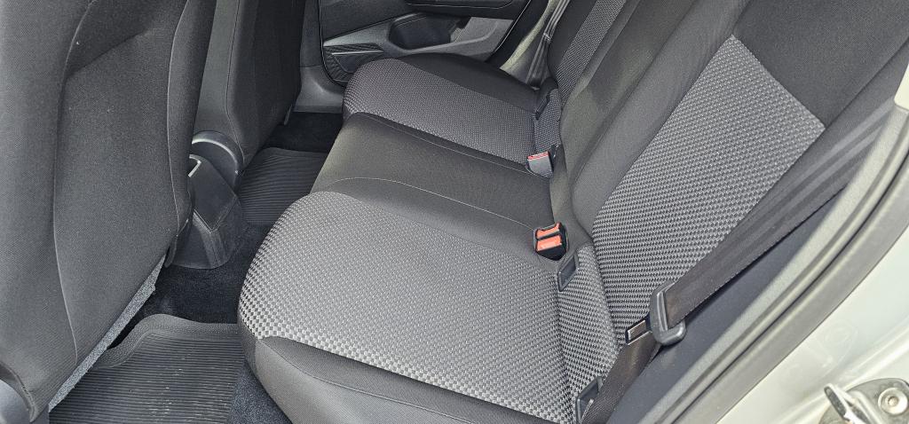 VOLKSWAGEN Polo Hatch - Foto