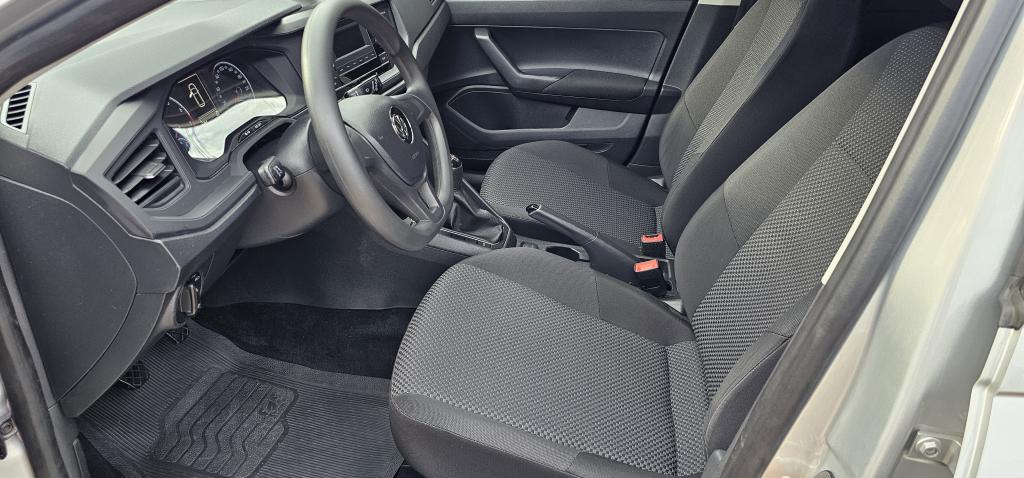 VOLKSWAGEN Polo Hatch - Foto